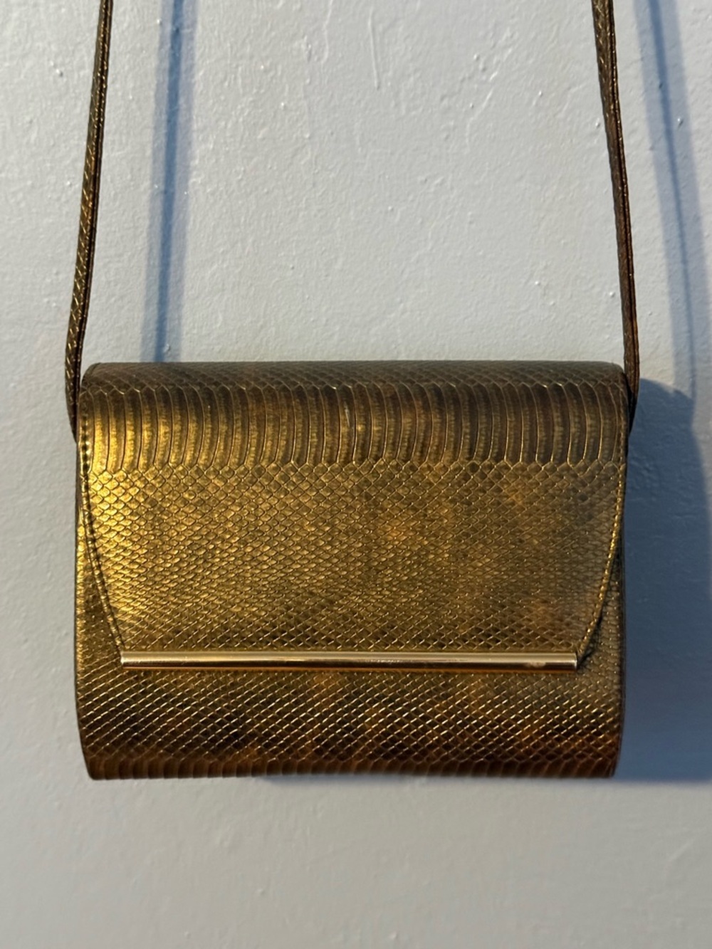 Vintage Andé Crossbody Bag Faux Snake Skin Texture with Slim Gold Bar Accent